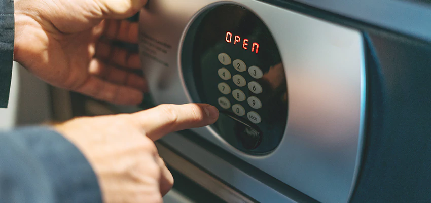 Cash Safe Openers in El Rio, California